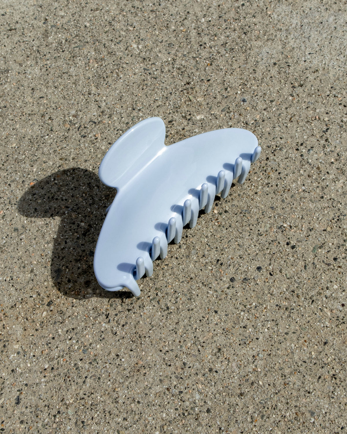 Stevie Claw Clip in Lido